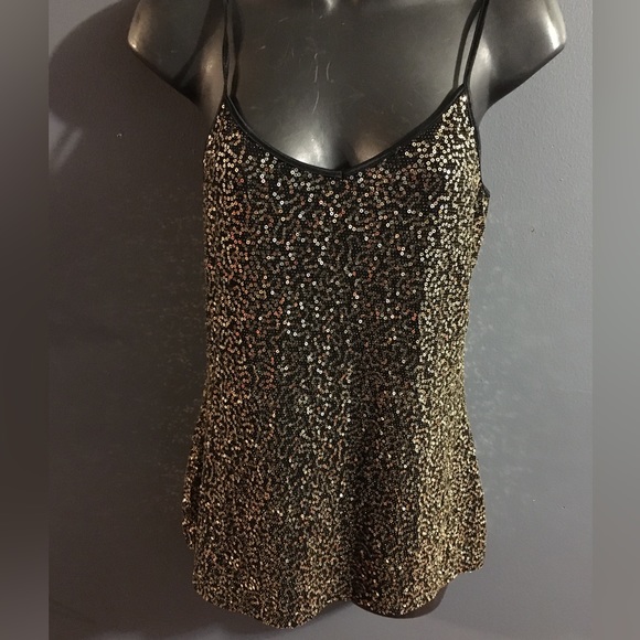 Beautiful Sequin top with adjustable spaghetti straps. - Picture 12 of 16